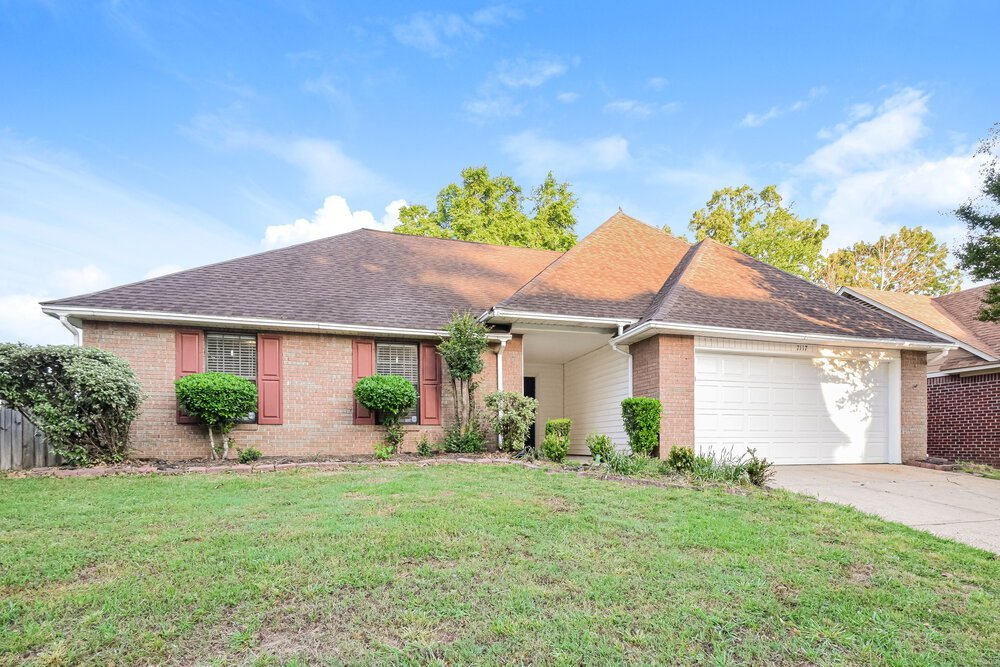 3-Bed Rental on 7117 Goodman Ridge photo 3