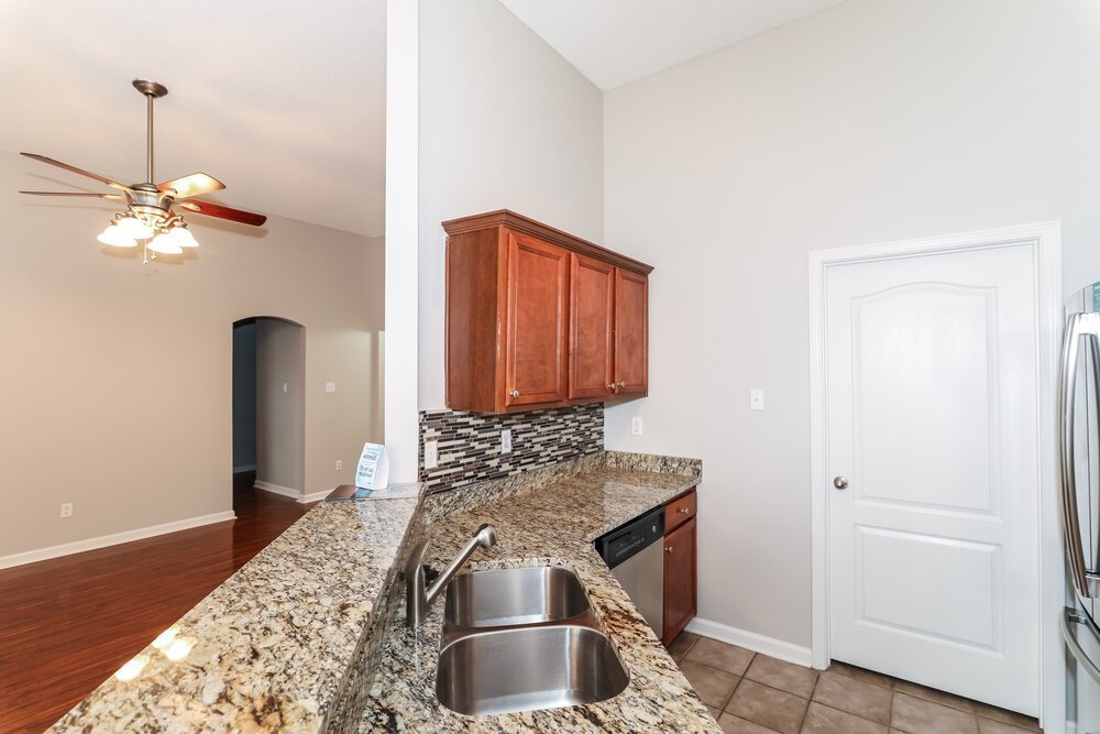 3-Bed Rental on 60 Penny Ln photo 4