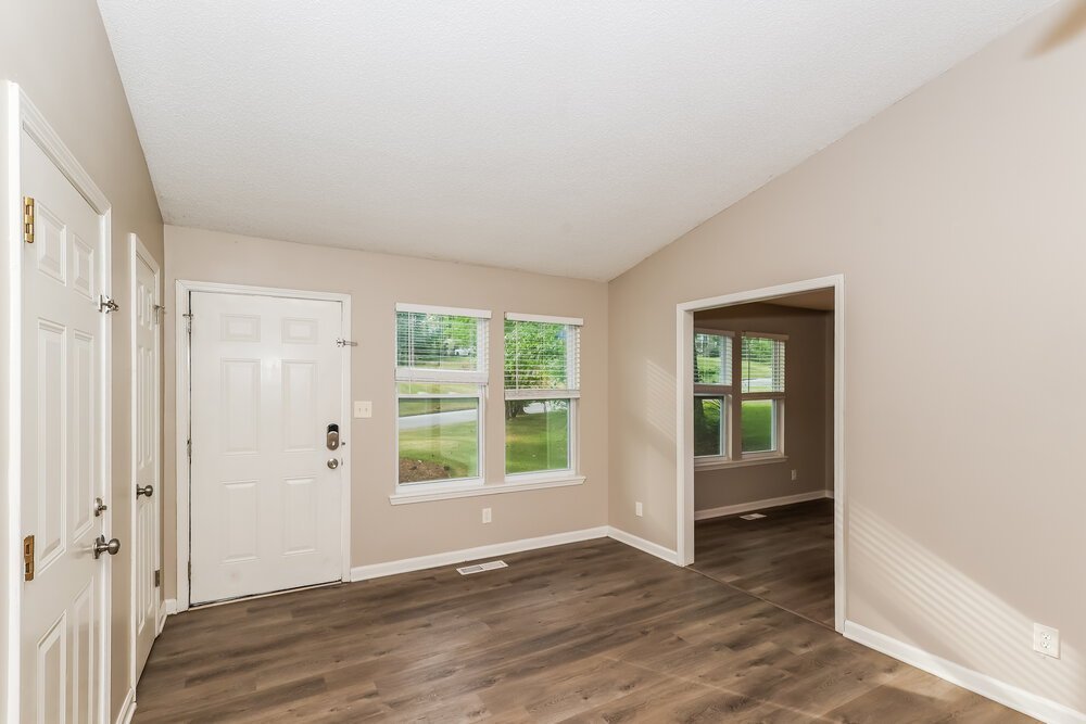 3-Bed Rental on 4110 Cranwood Dr photo 4