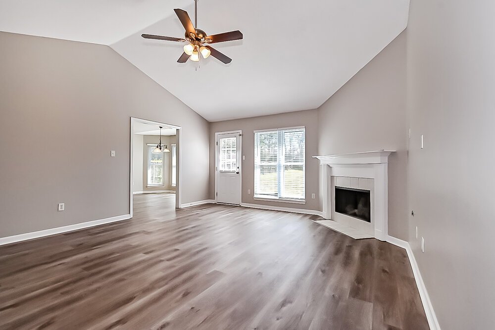 3-Bed Rental on 1670 Timber Creek photo 4