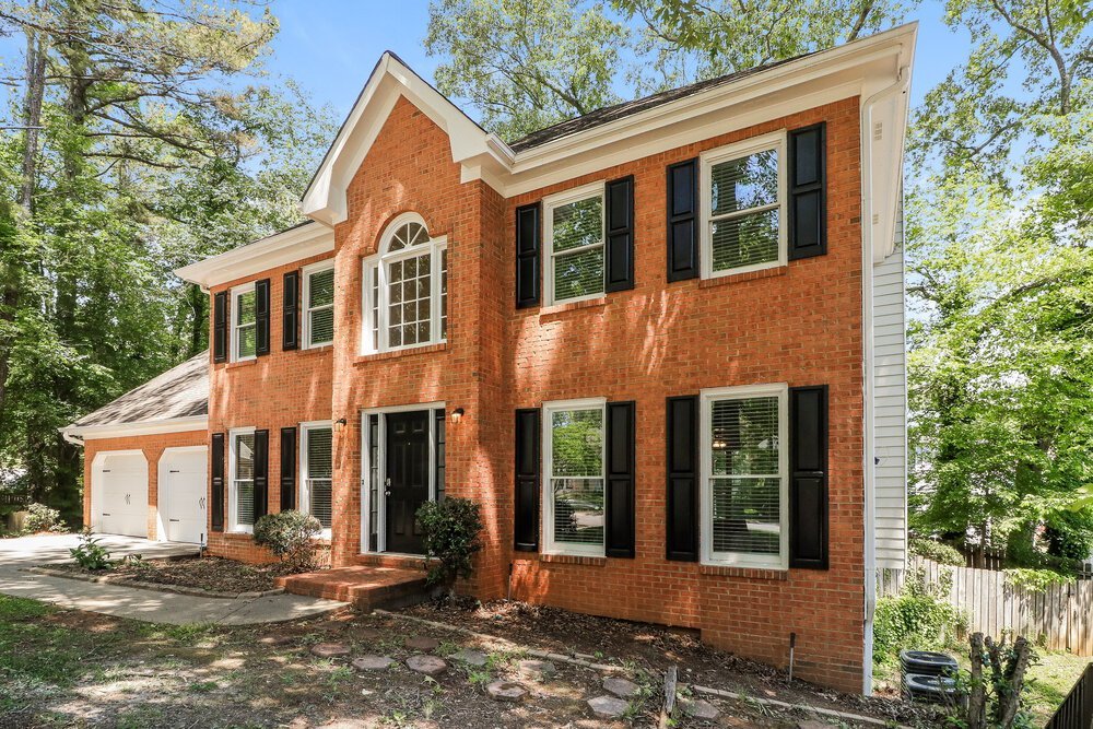 3-Bed Rental on 2308 October Ct photo 5