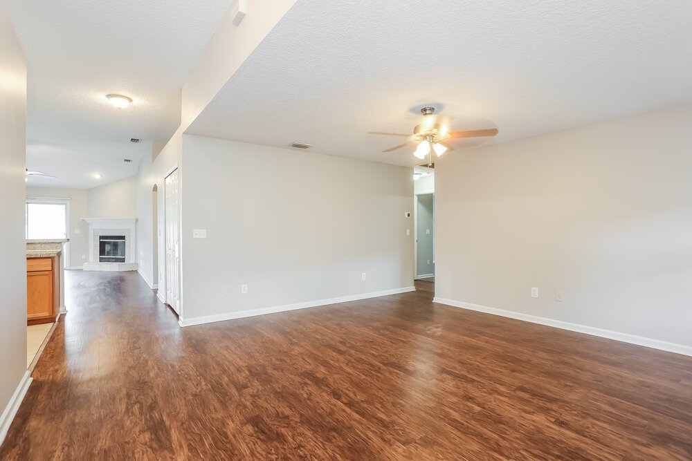 3-Bed Rental on 535 Misty Morning photo 5