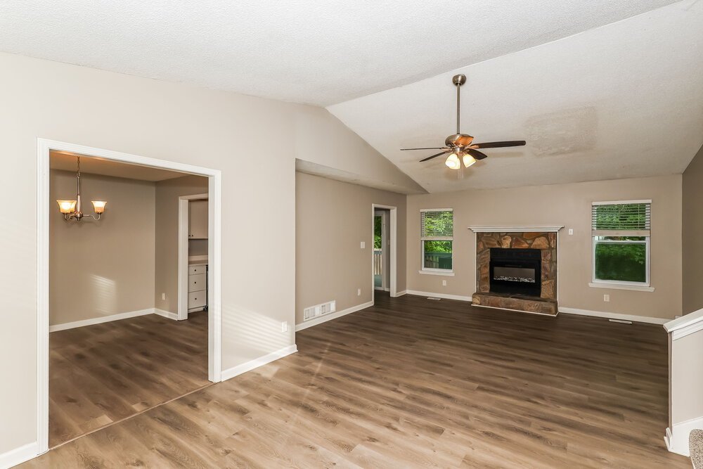 3-Bed Rental on 4110 Cranwood Dr photo 5