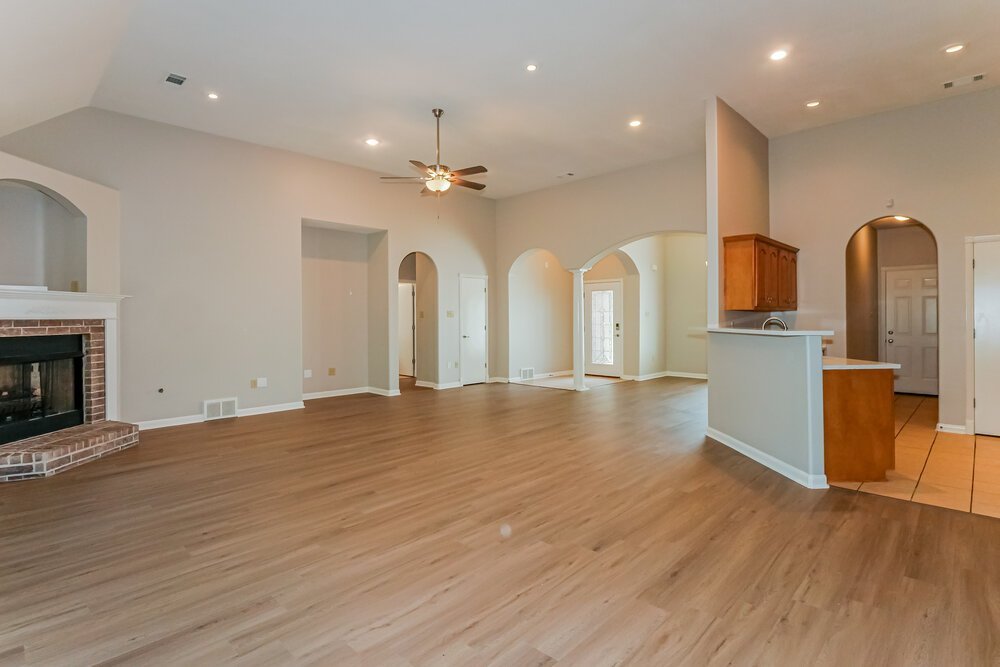 3-Bed Rental on 60 Willow Crest photo 5