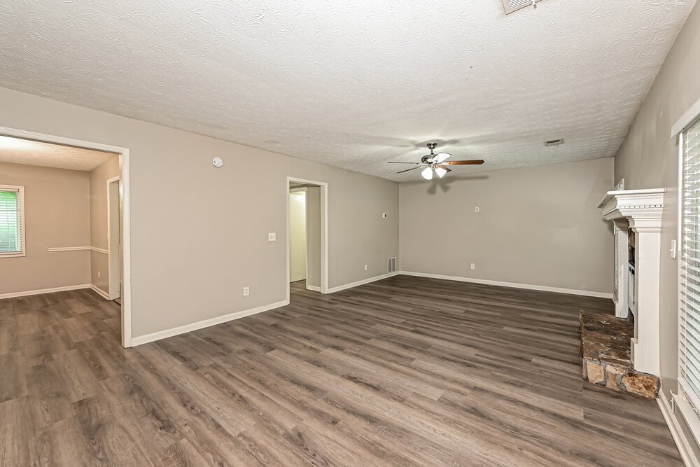 3-Bed Rental on 94 Timothy Ln photo 5