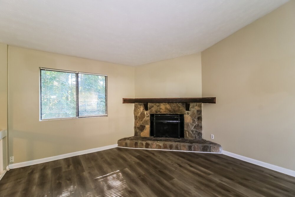 3-Bed Rental on 469 Sherwood Greens photo 5