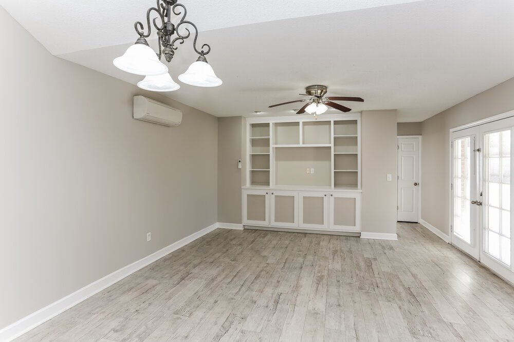 4-Bed Rental on 11169 Ewe Turn photo 6