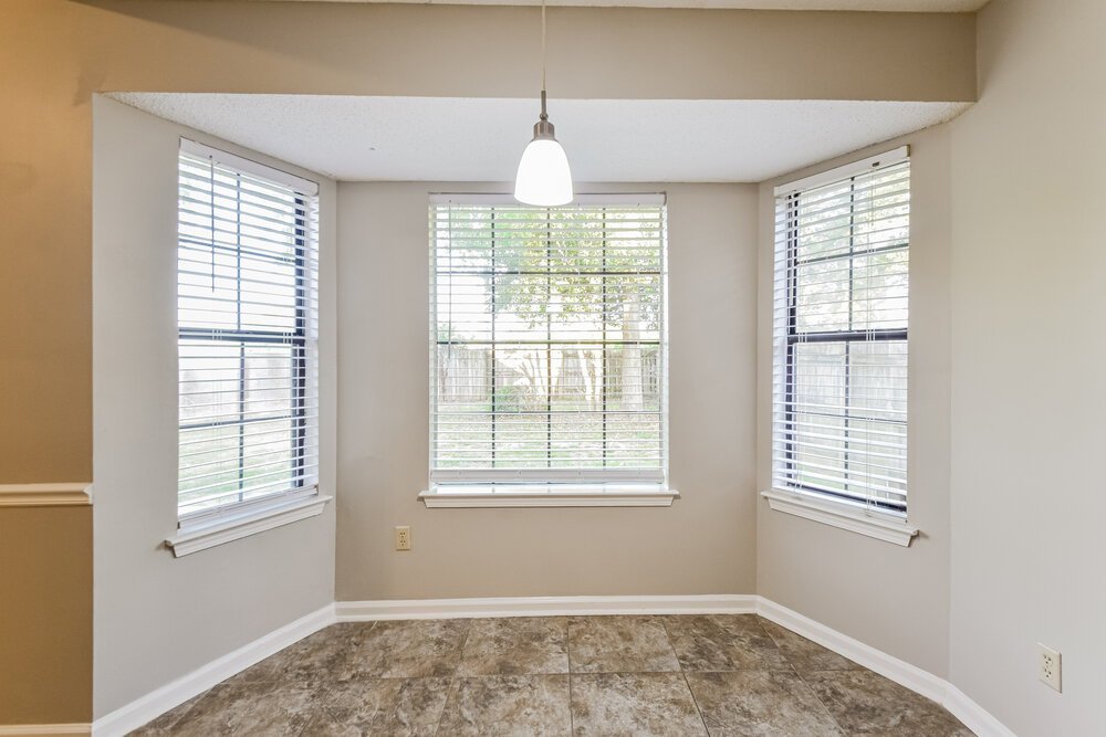 3-Bed Rental on 7117 Goodman Ridge photo 6