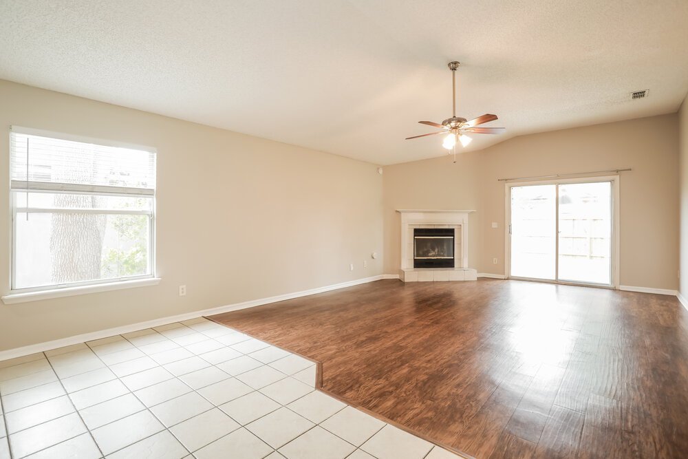 3-Bed Rental on 295 Turtle Dove photo 6