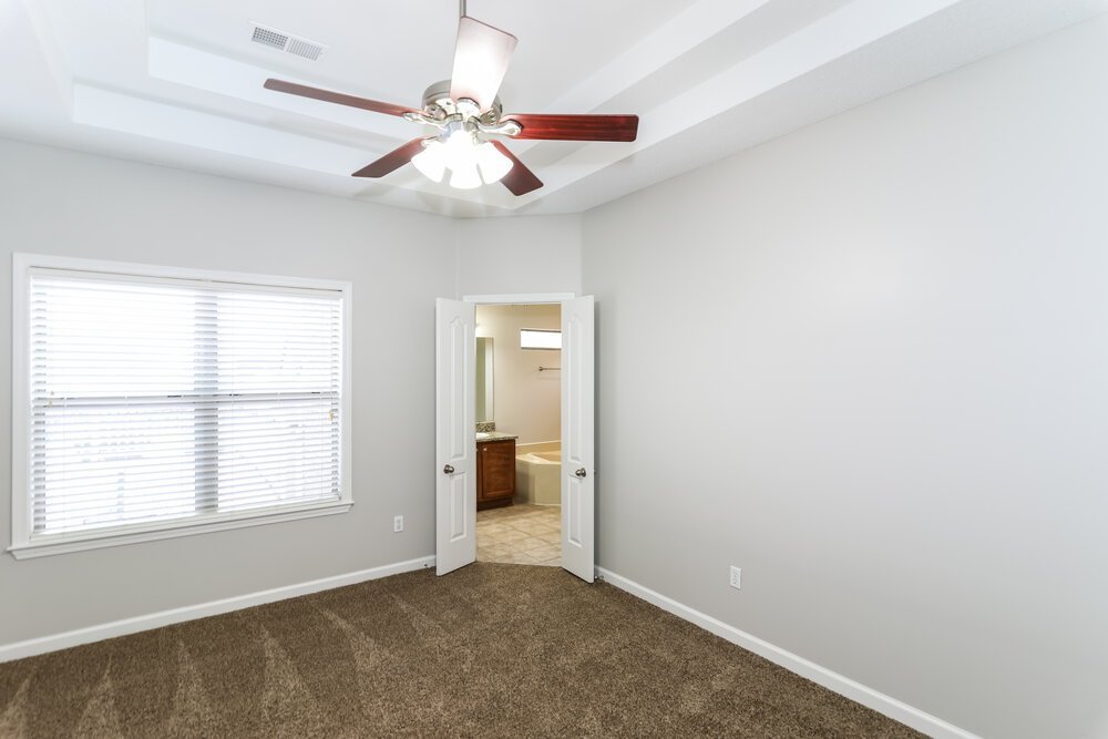 3-Bed Rental on 60 Penny Ln photo 6