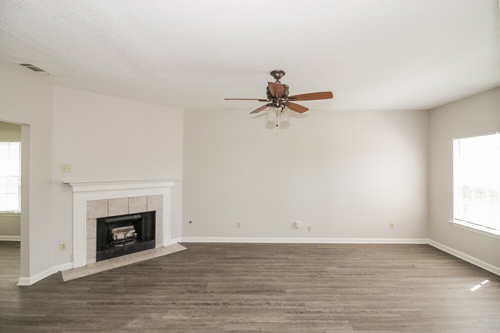 3-Bed Rental on 7899 Brady Creek photo 6