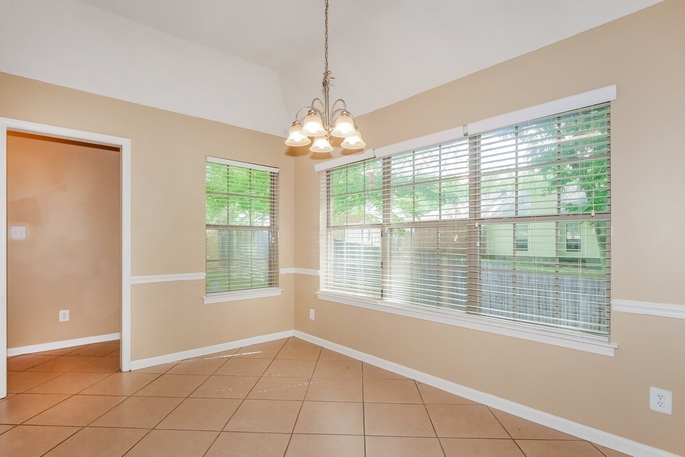 3-Bed Rental on 6670 Tangleberry Cove photo 6