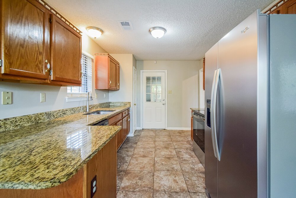 3-Bed Rental on 7117 Goodman Ridge photo 7