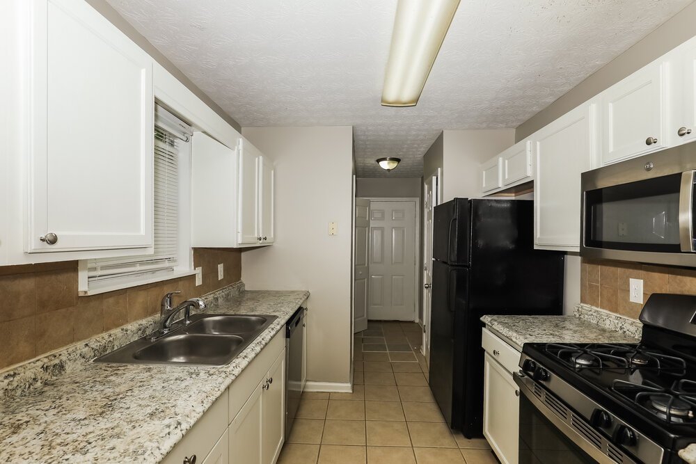 3-Bed Rental on 50 Wake Rd photo 7