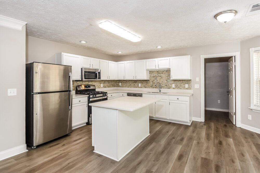 4-Bed Rental on 304 Westminster Dr photo 7