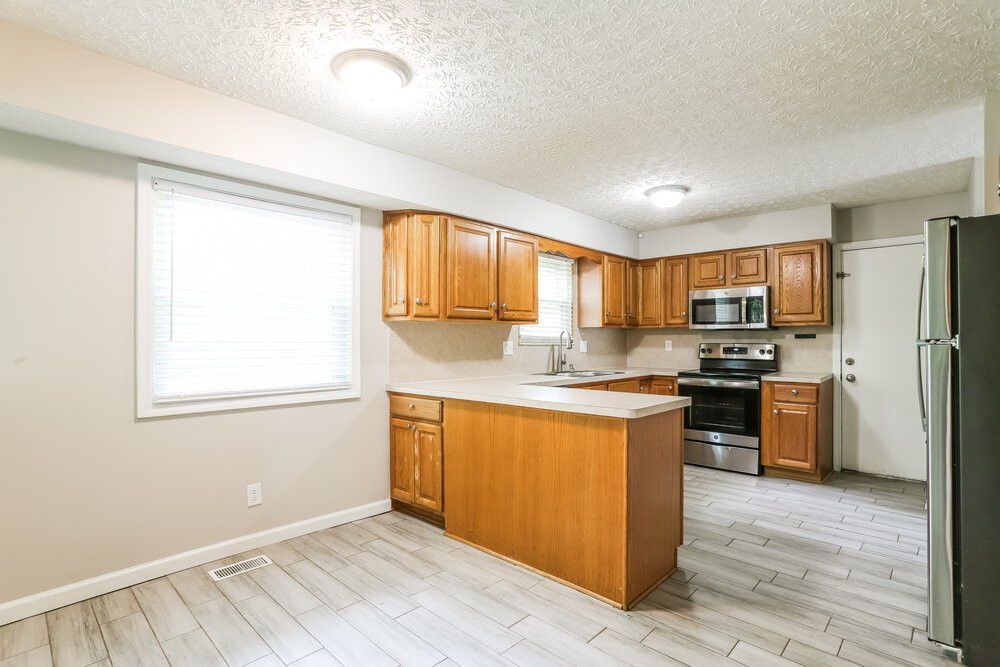 4-Bed Rental on 145 Timber Ridge photo 7