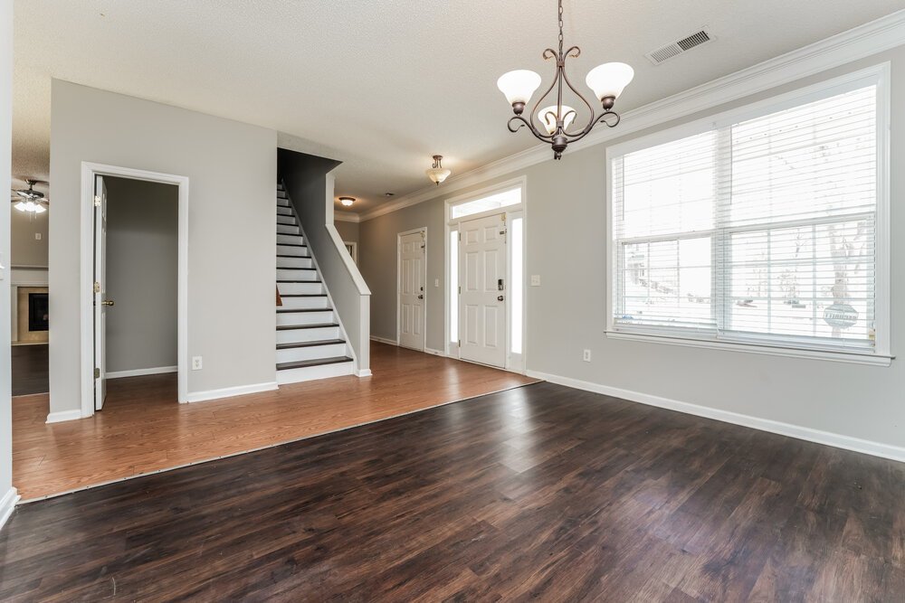 4-Bed Rental on 4445 Feather Way photo 7