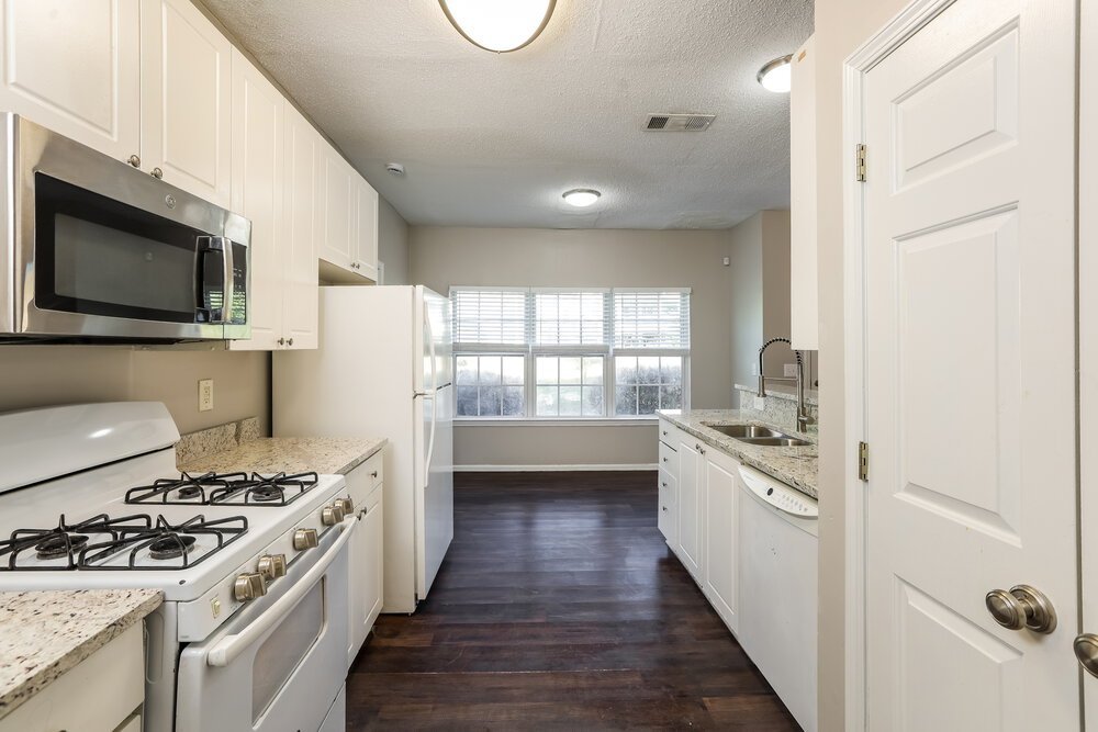 4-Bed Rental on 5929 Rosie Ln photo 7