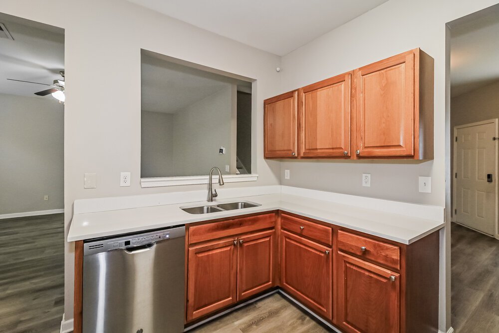 4-Bed Rental on 1510 Persimmon Trace photo 8