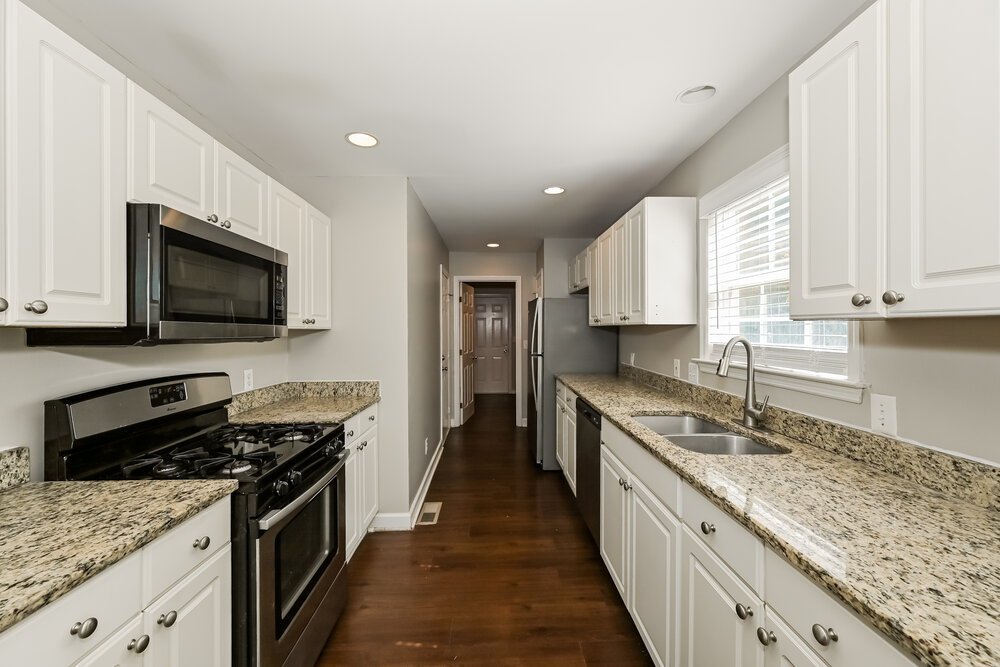 3-Bed Rental on 2810 Rachel Ln photo 8