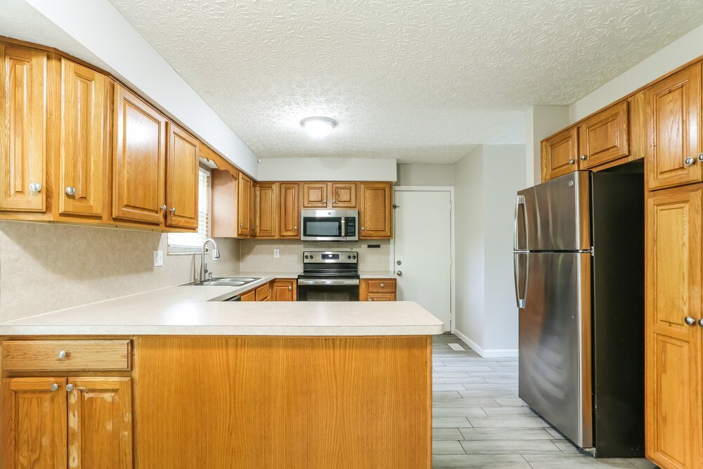 4-Bed Rental on 145 Timber Ridge photo 8