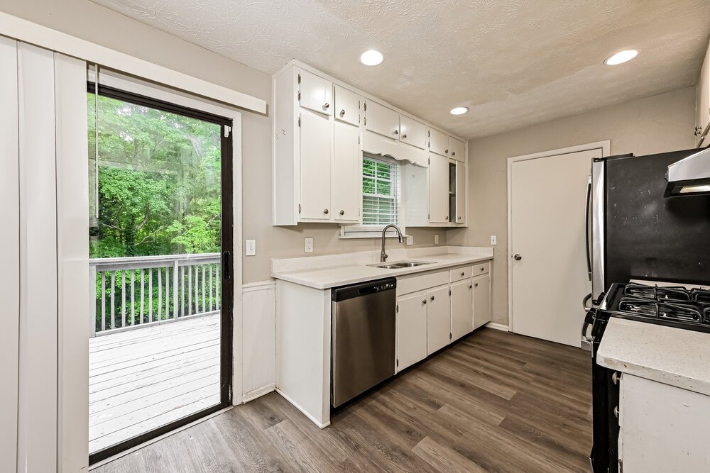 3-Bed Rental on 94 Timothy Ln photo 8