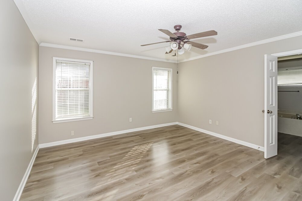 4-Bed Rental on 4845 Shadow Pine photo 8