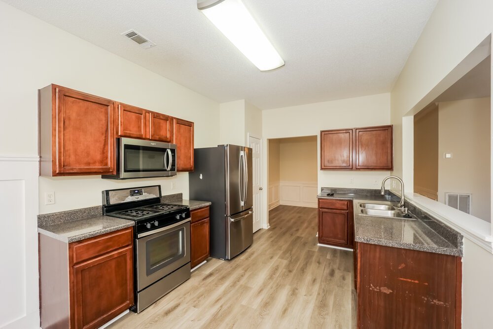 4-Bed Rental on 182 Seabreeze Ct photo 9