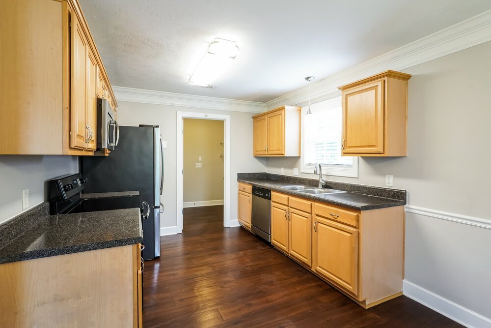 4-Bed Rental on 1636 Bridgecrest Dr photo 9