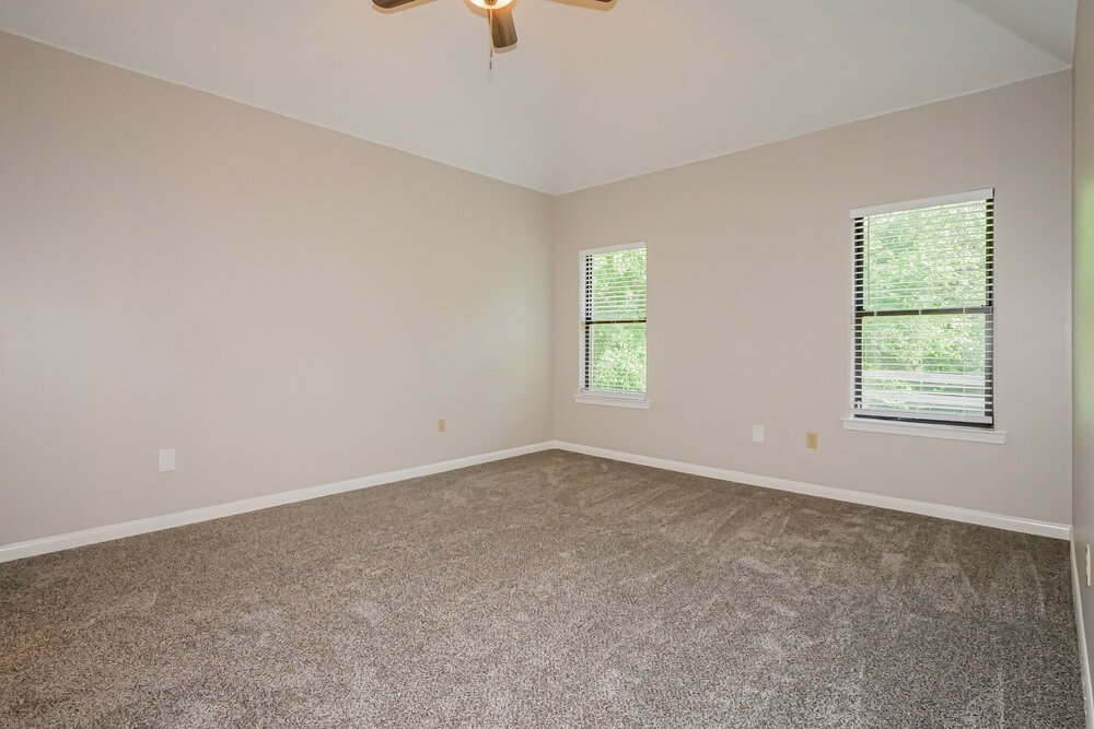 3-Bed Rental on 60 Willow Crest photo 9