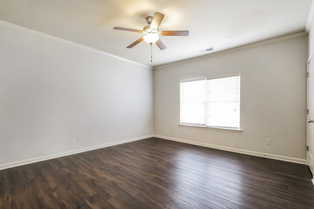 4-Bed Rental on 1314 Little Hampton photo 9