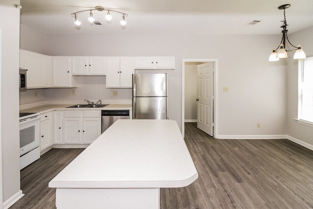 3-Bed Rental on 7899 Brady Creek photo 9