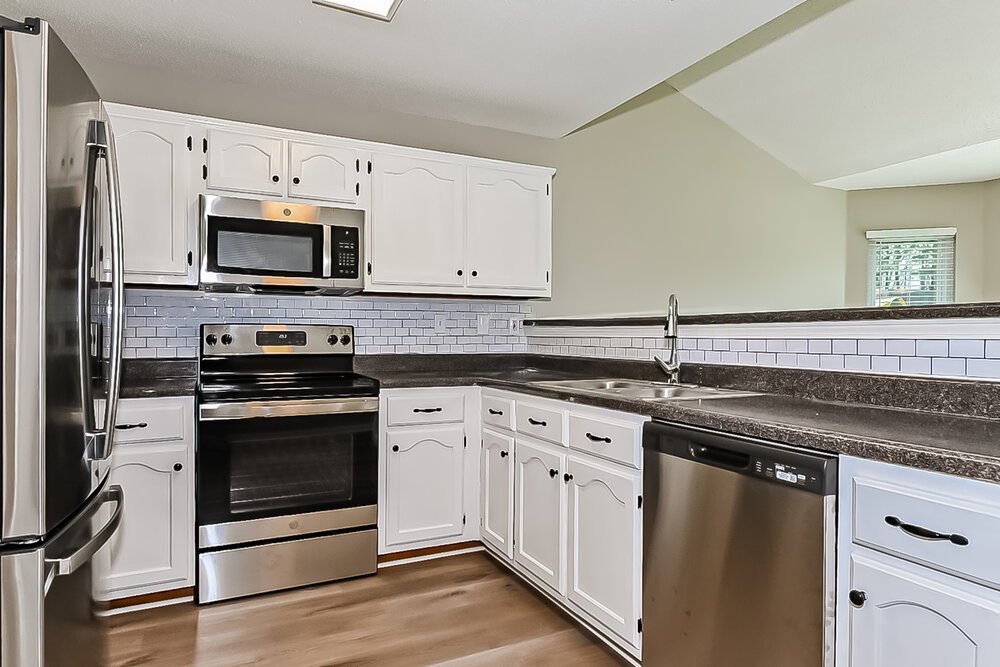 3-Bed Rental on 1670 Timber Creek photo 9