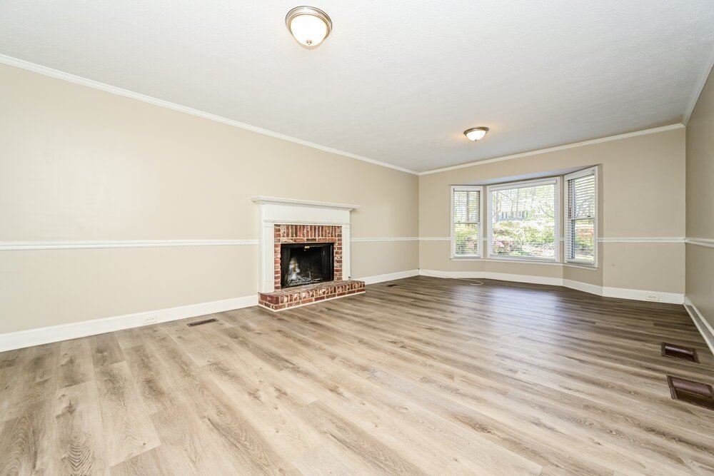 4-Bed Rental on 120 Tanglewood Dr photo 9