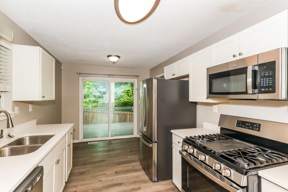 3-Bed Rental on 4110 Cranwood Dr photo 10