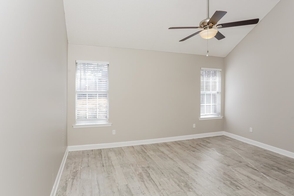 4-Bed Rental on 11169 Ewe Turn photo 10