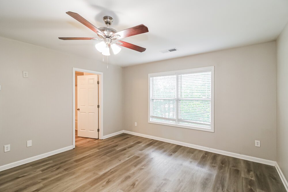 4-Bed Rental on 1510 Persimmon Trace photo 10