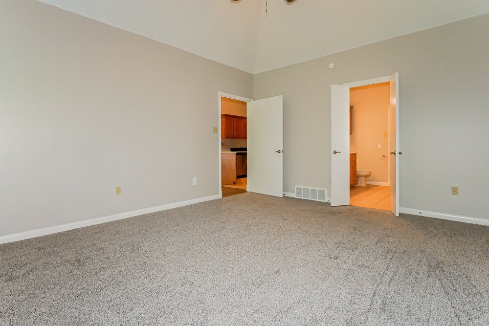 3-Bed Rental on 60 Willow Crest photo 10