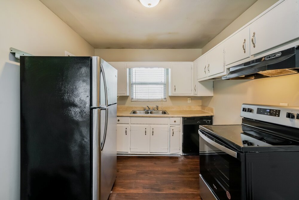 3-Bed Rental on 640 Oakdale Dr photo 10