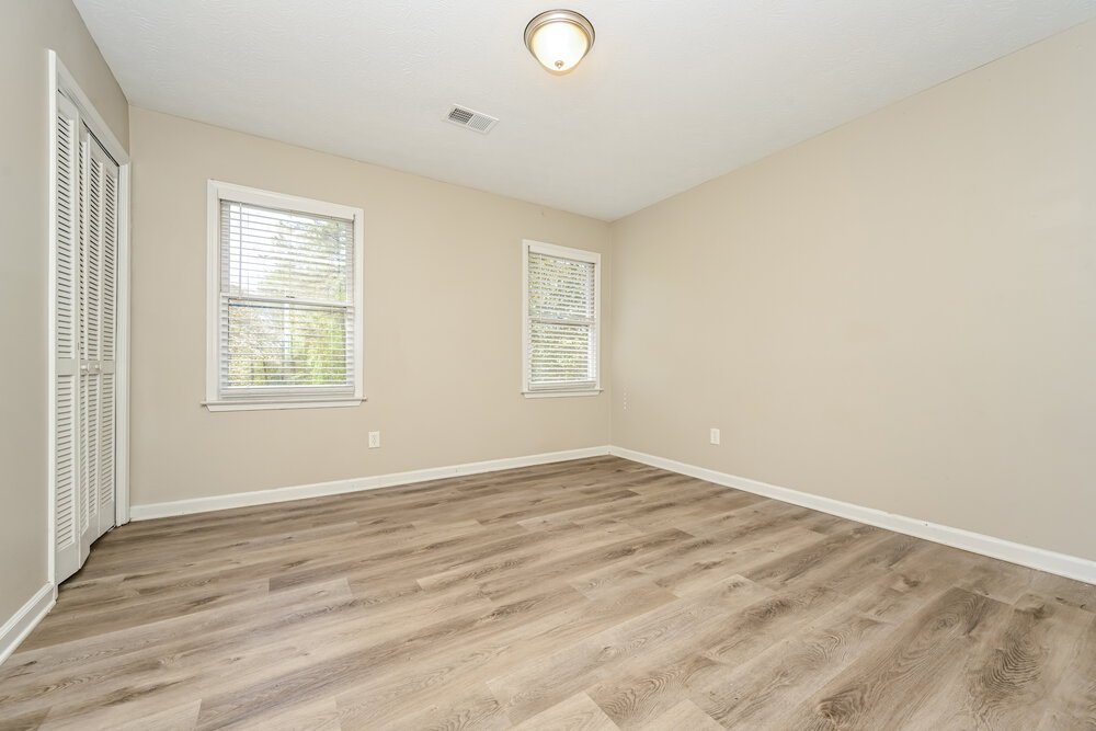 4-Bed Rental on 120 Tanglewood Dr photo 10