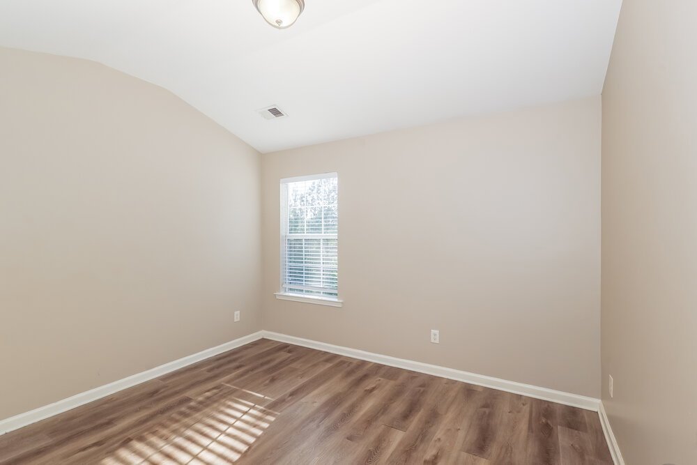 4-Bed Rental on 6325 Polar Fox photo 11