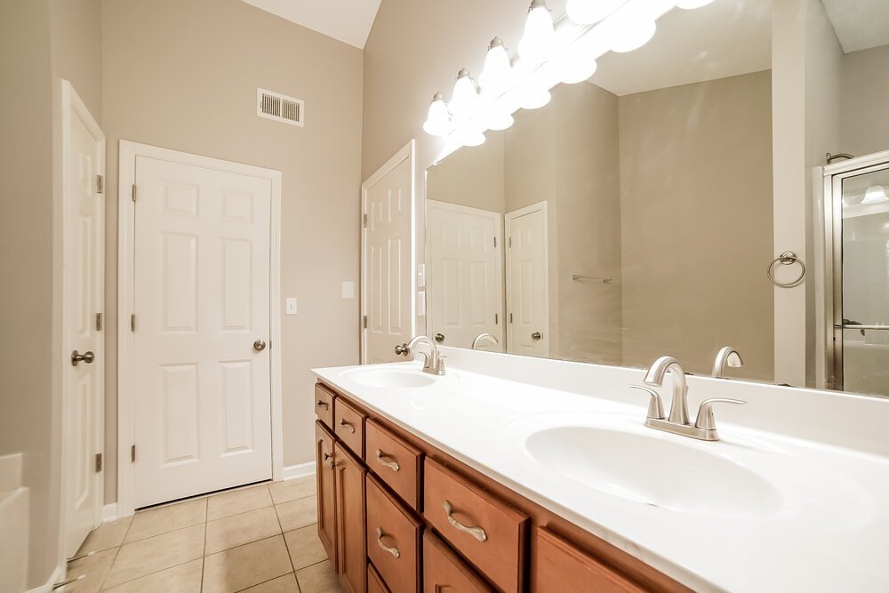 3-Bed Rental on 7089 Willow Point photo 11