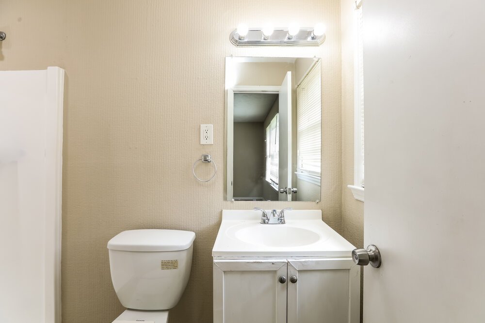 3-Bed Rental on 4649 Danna Dr photo 11
