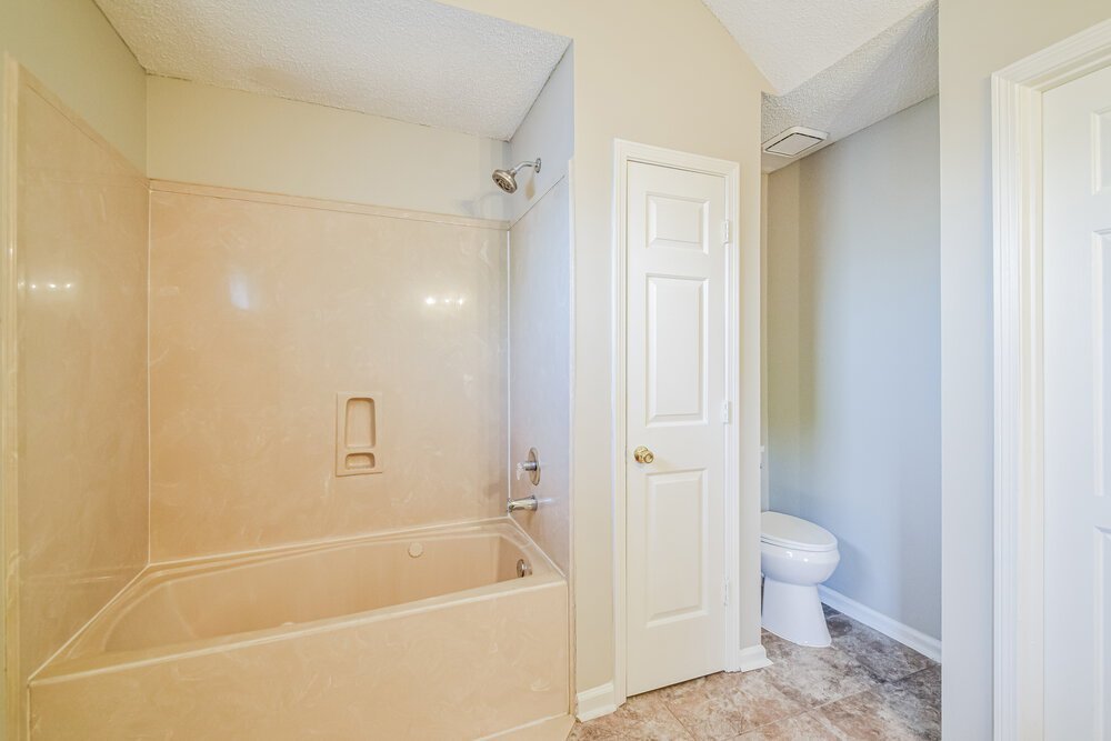 3-Bed Rental on 7117 Goodman Ridge photo 11