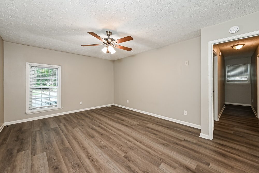 3-Bed Rental on 94 Timothy Ln photo 11