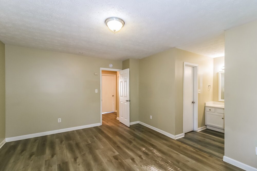 3-Bed Rental on 469 Sherwood Greens photo 11