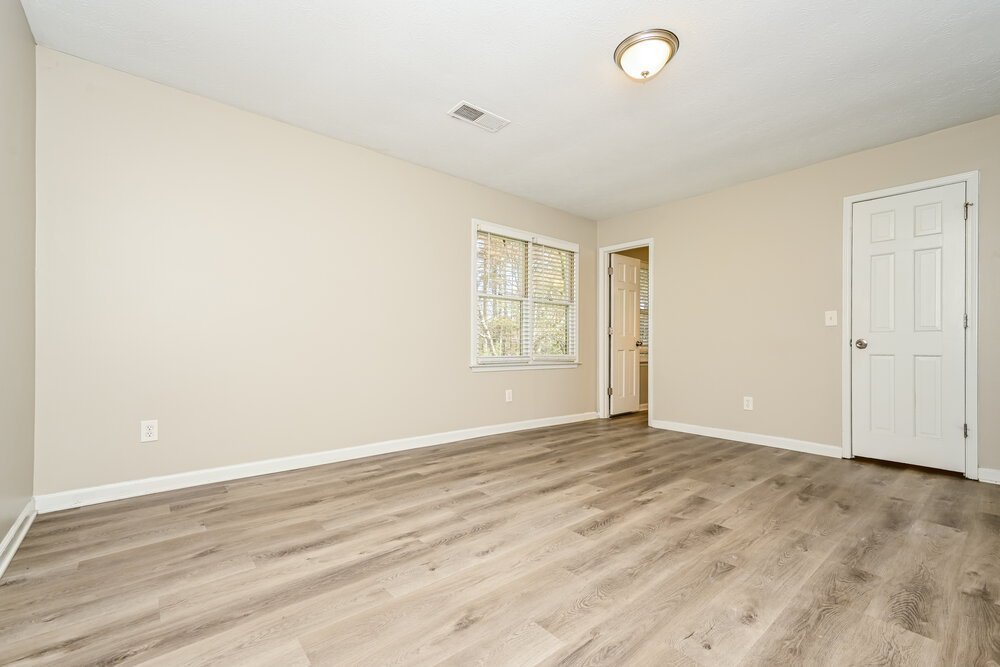 4-Bed Rental on 120 Tanglewood Dr photo 11