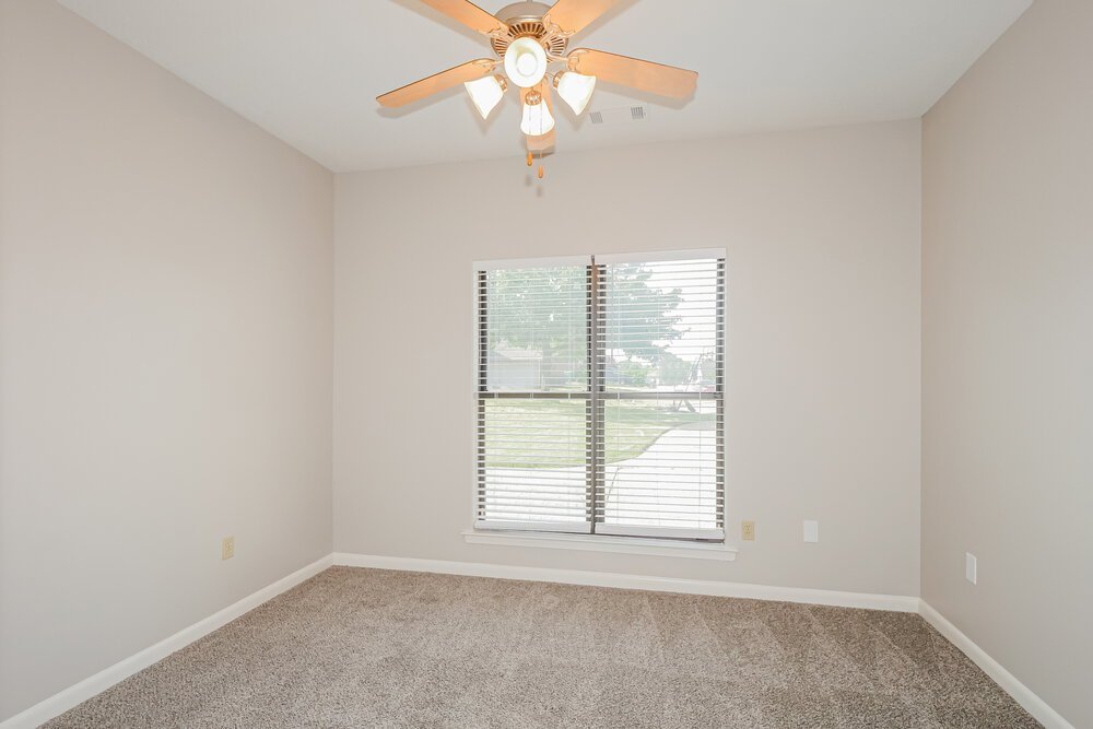 3-Bed Rental on 60 Willow Crest photo 12