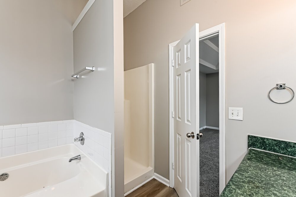 3-Bed Rental on 4725 Bridle Point photo 12