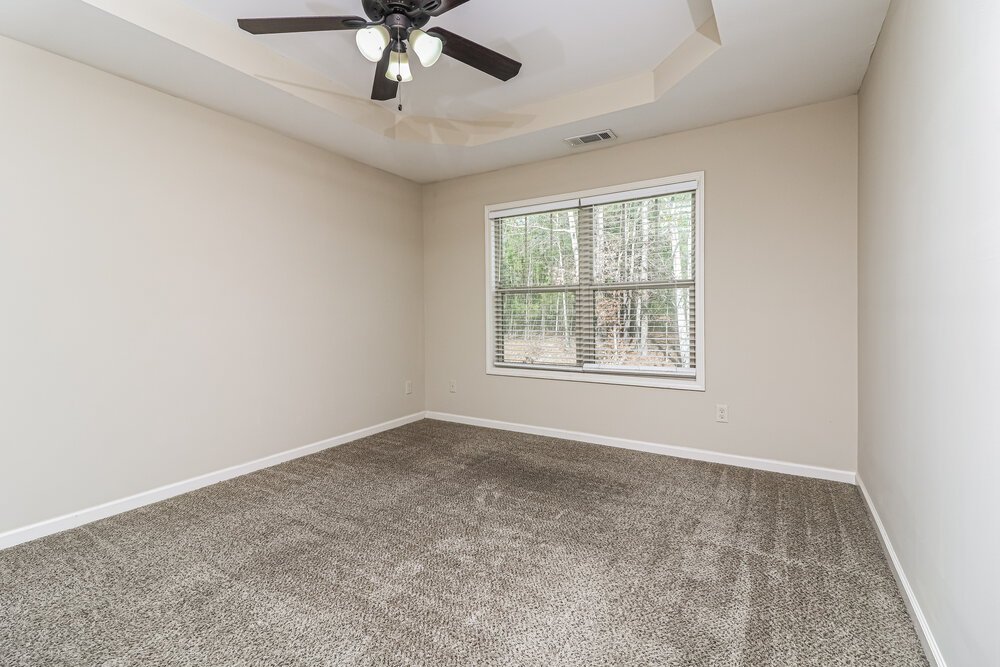 5-Bed Rental on 981 West Avenue photo 12